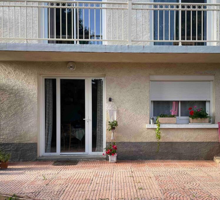 Logement Au Calme Pres D'Aurillac Sansac-de-Marmiesse Exterior foto